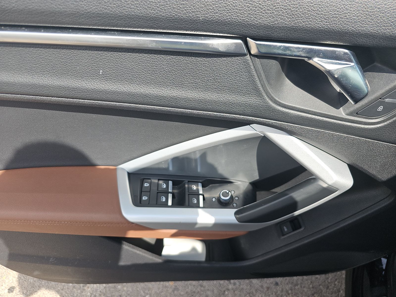 Vehicle - 20240621 2022 Audi Q3 WA1DECF38N1120467