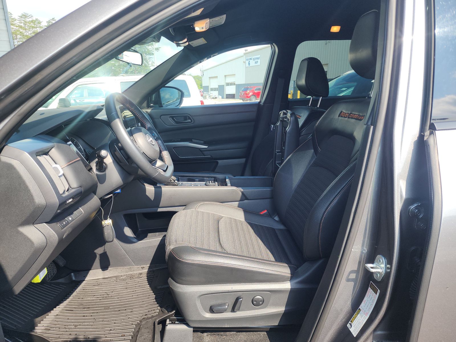 Vehicle - 20240625 2024 Nissan Pathfinder 5N1DR3BD5RC234084