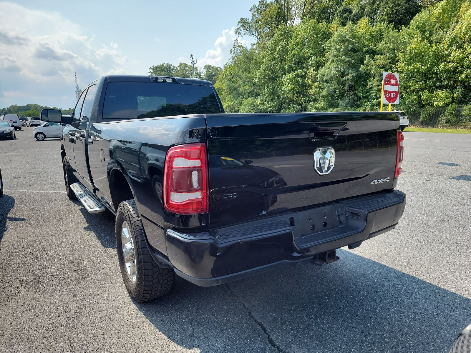 Vehicle - 20240917 2022 Ram 3500 3C63R3HL4NG158838