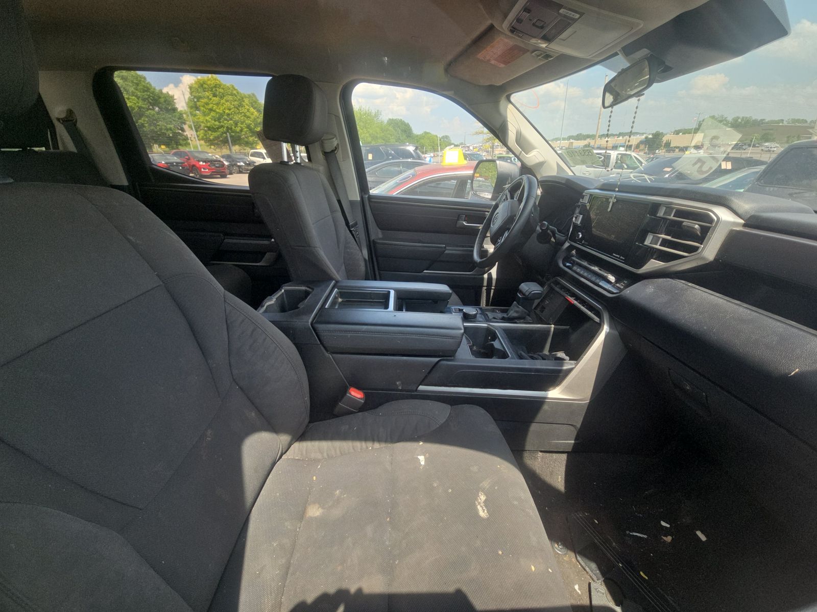 Vehicle - 20240918 2022 Toyota Tundra 5TFLA5DB5NX037305