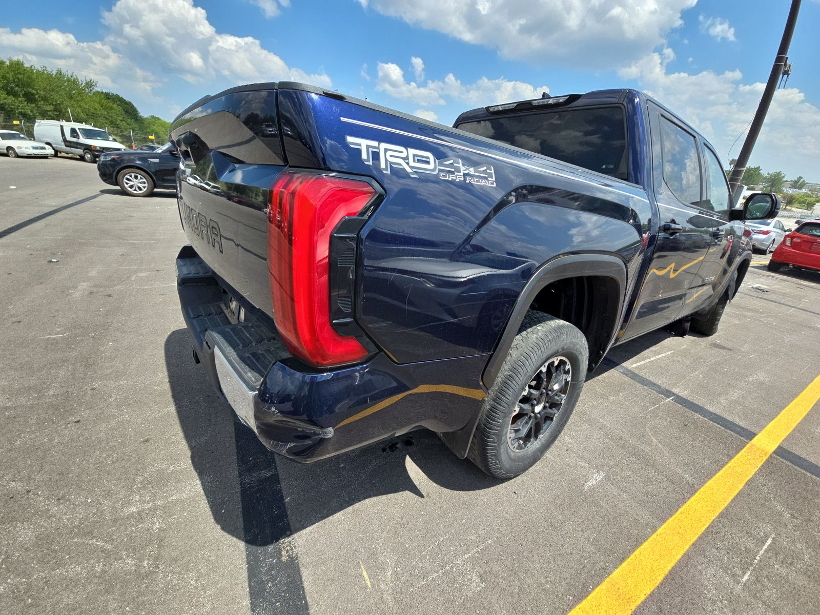 Vehicle - 20240918 2022 Toyota Tundra 5TFLA5DB5NX037305