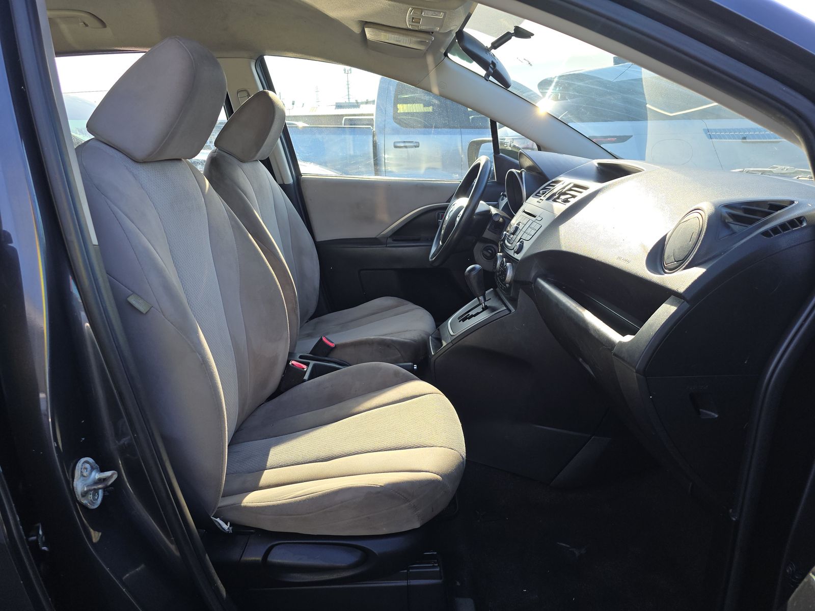 Vehicle - 20241008 2013 MAZDA MAZDA5 JM1CW2BL9D0154873