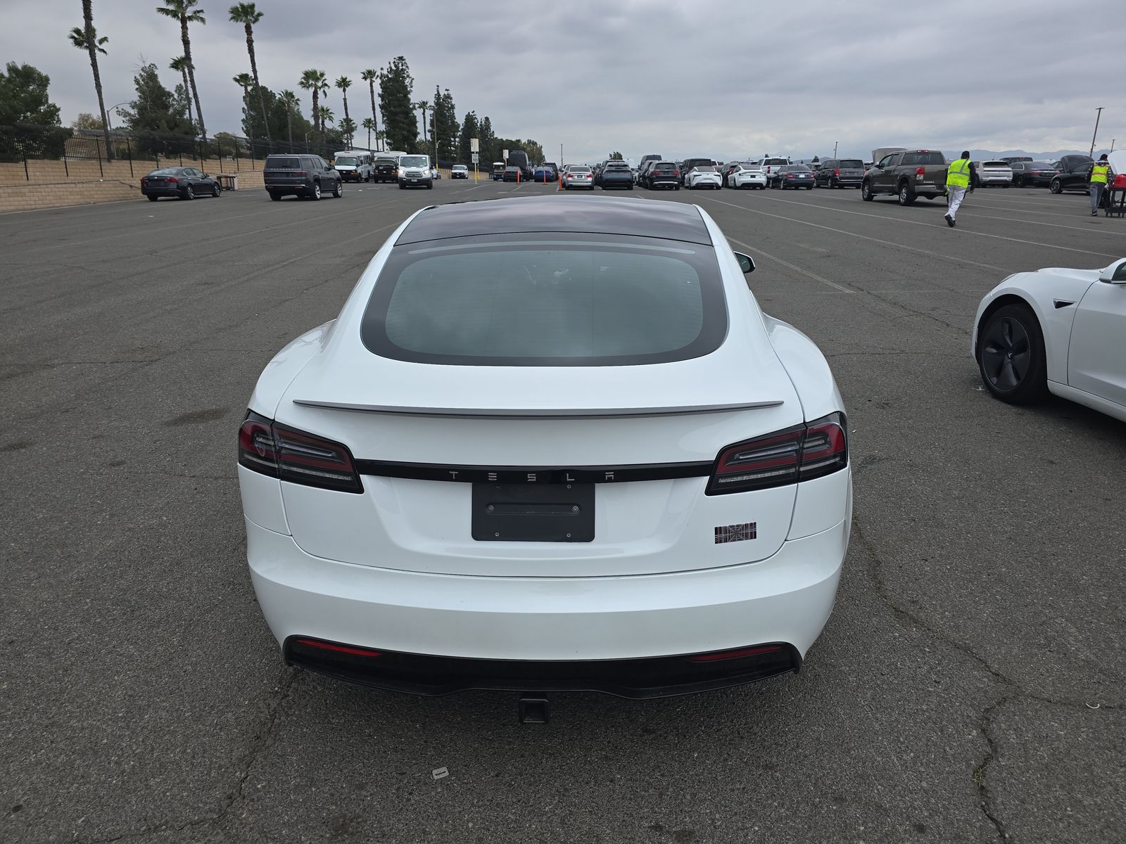 Vehicle - 20250418 2024 Tesla Model S 5YJSA1E6XRF533402
